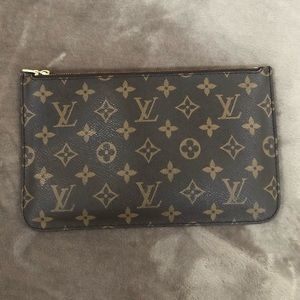 Louis Vuitton Pouch from GM Neverfull Set